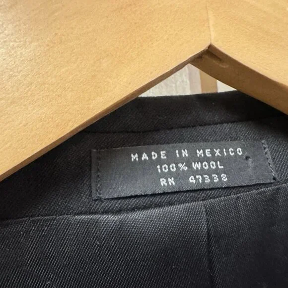 Jones NY, Men's Blazer, Tuxedo, Dark Blue, Size 42 R, Wool, Long Sleeve, Pockets Sport Coats & Blazers